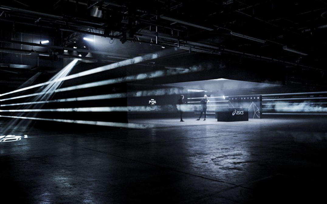 ASICS: Blackout Track